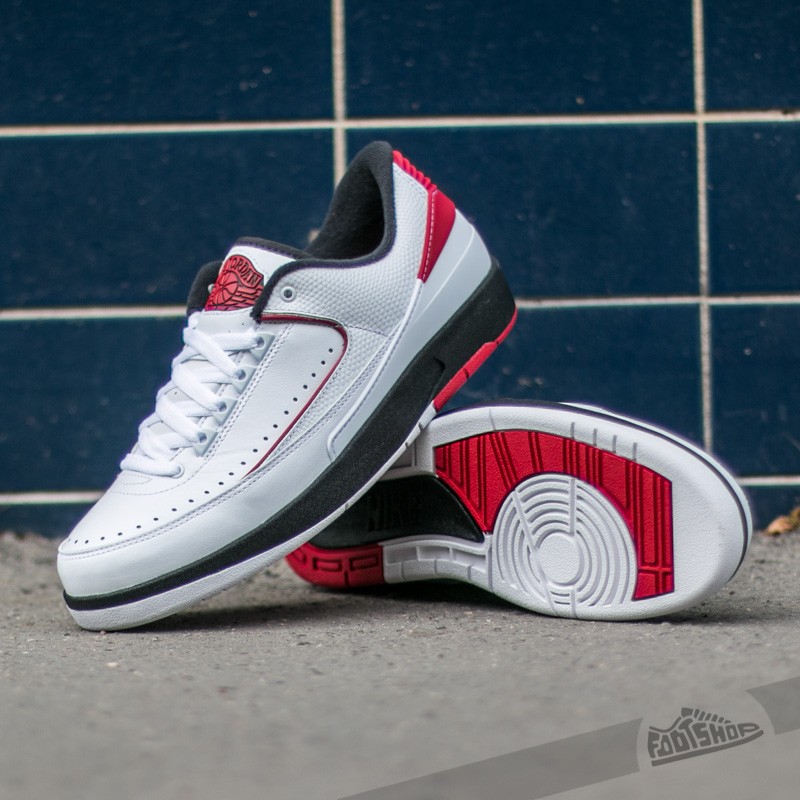 Zapatillas Hombre Air Jordan 2 Retro Low White/ Varsity Red-Black