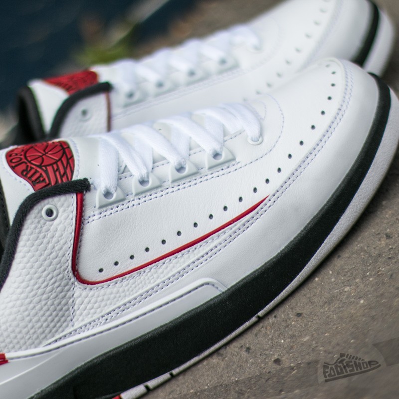 Zapatillas Hombre Air Jordan 2 Retro Low White/ Varsity Red-Black