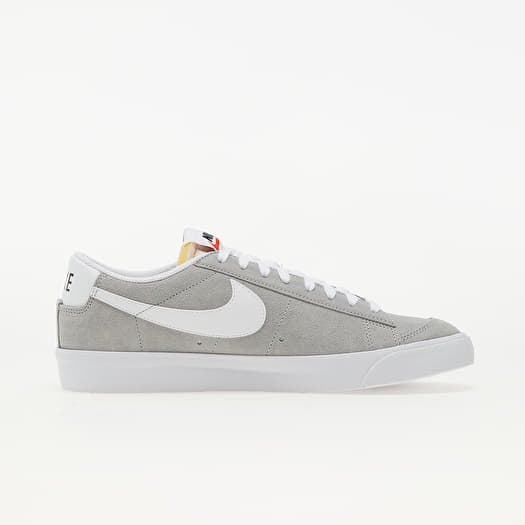 Nike Blazer Low 77