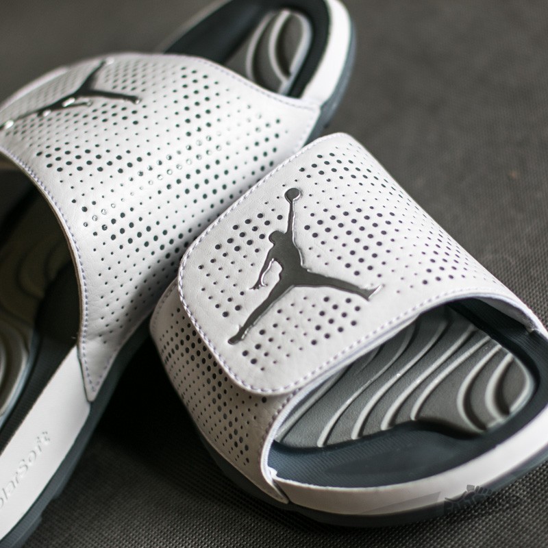 Muške tenisice Jordan Hydro 5 White/ Metallic Silver-Cool Grey