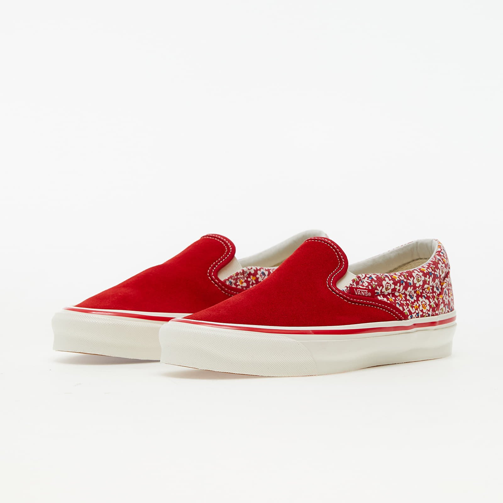 Vans slip on daisy on sale