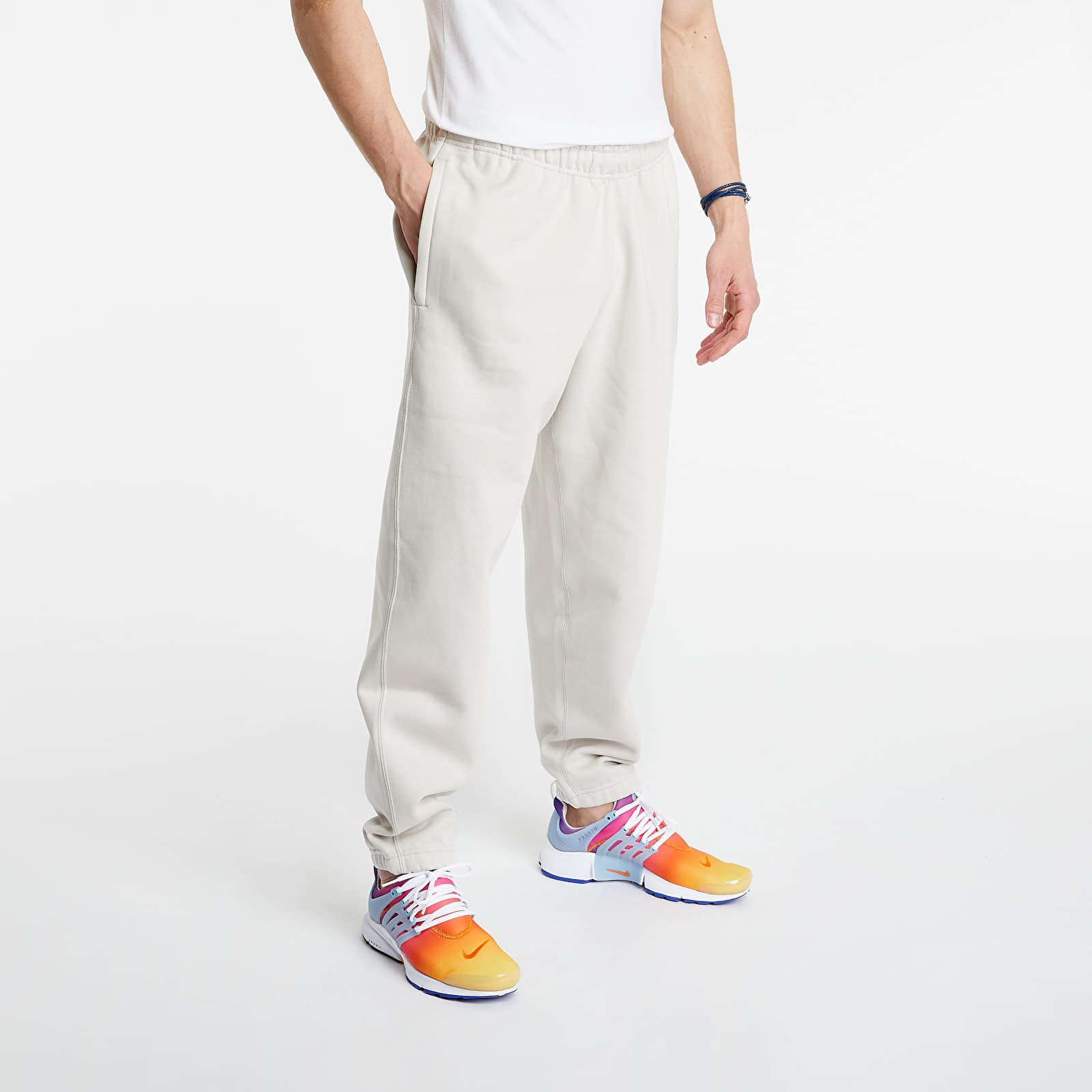 Džínsy a nohavice NikeLab Fleece Pants Light Bone/ White