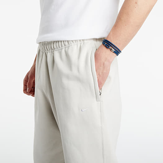 nike sportswear club pants light bone