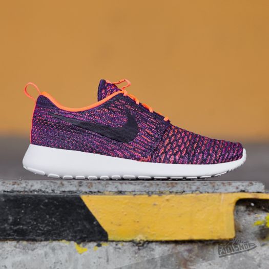 Women s shoes Nike Wmns Roshe One Flyknit Total Crimson Grnd