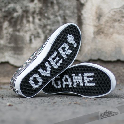 Vans nintendo hotsell duck hunt shoes