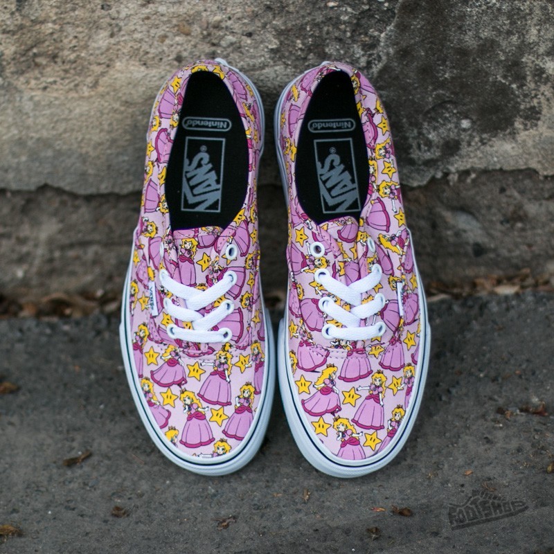 Vans Authentic (Nintendo) Princess Peach | Footshop display picture 1