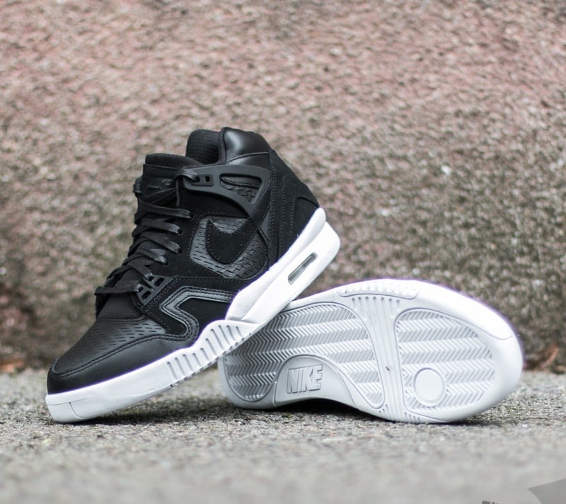 Vyriška avalynė Nike Air Tech Challenge II Laser Black/ Black-White
