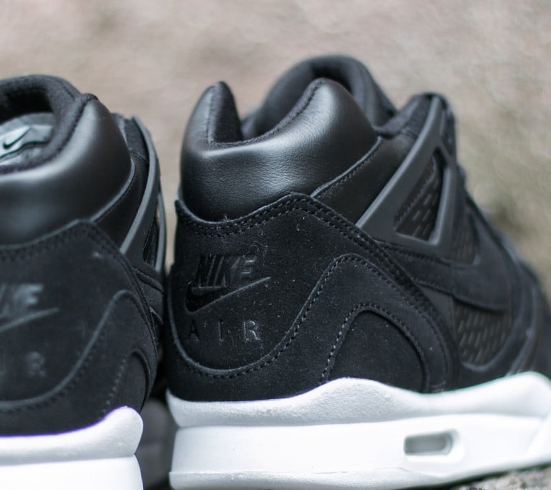 Vyriška avalynė Nike Air Tech Challenge II Laser Black/ Black-White