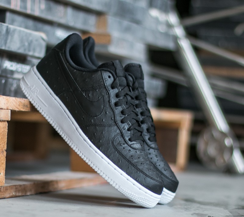 Scarpe uomo Nike Air Force 1 ´07 LV8 Black/ Black-White