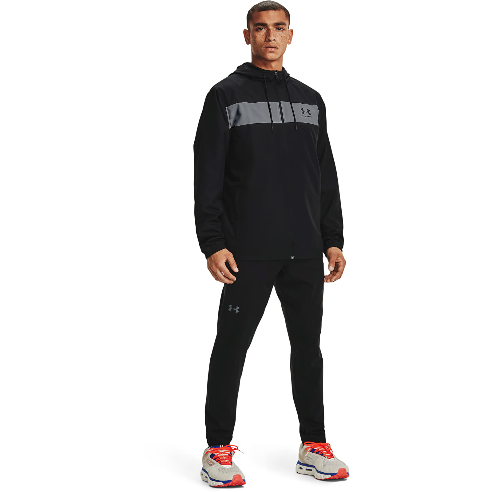 Mikiny a svetre Under Armour Sportstyle Windbreaker Black/ Black