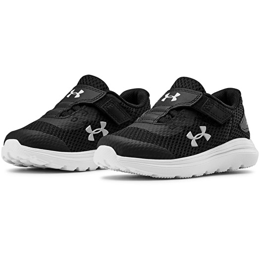 Zapatillas y zapatos para niños Under Armour Inf Surge AC Black