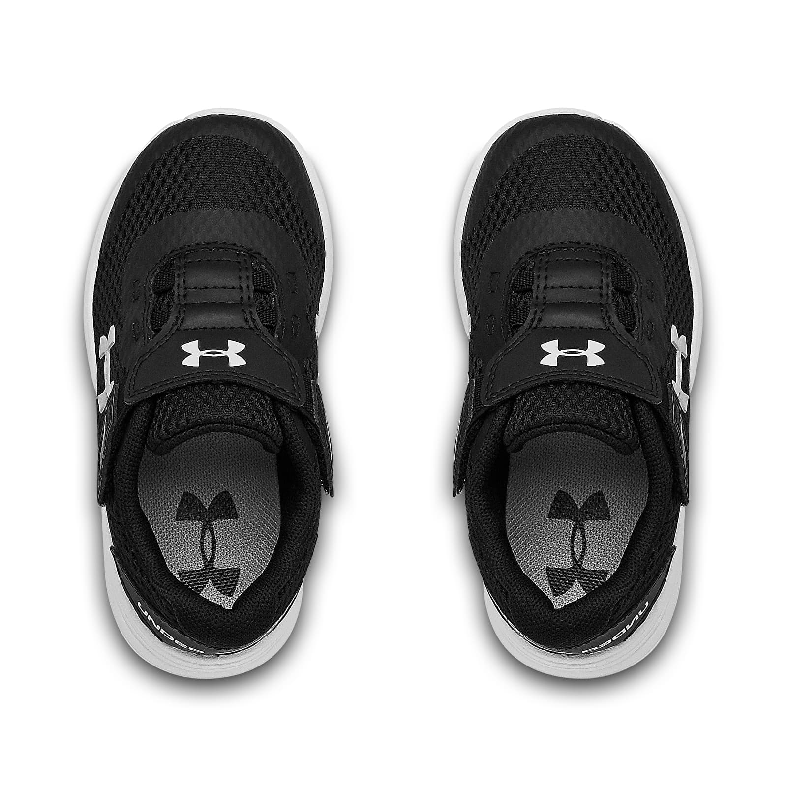 Vaikų sportbačiai ir batai Under Armour Inf Surge 2 AC Black
