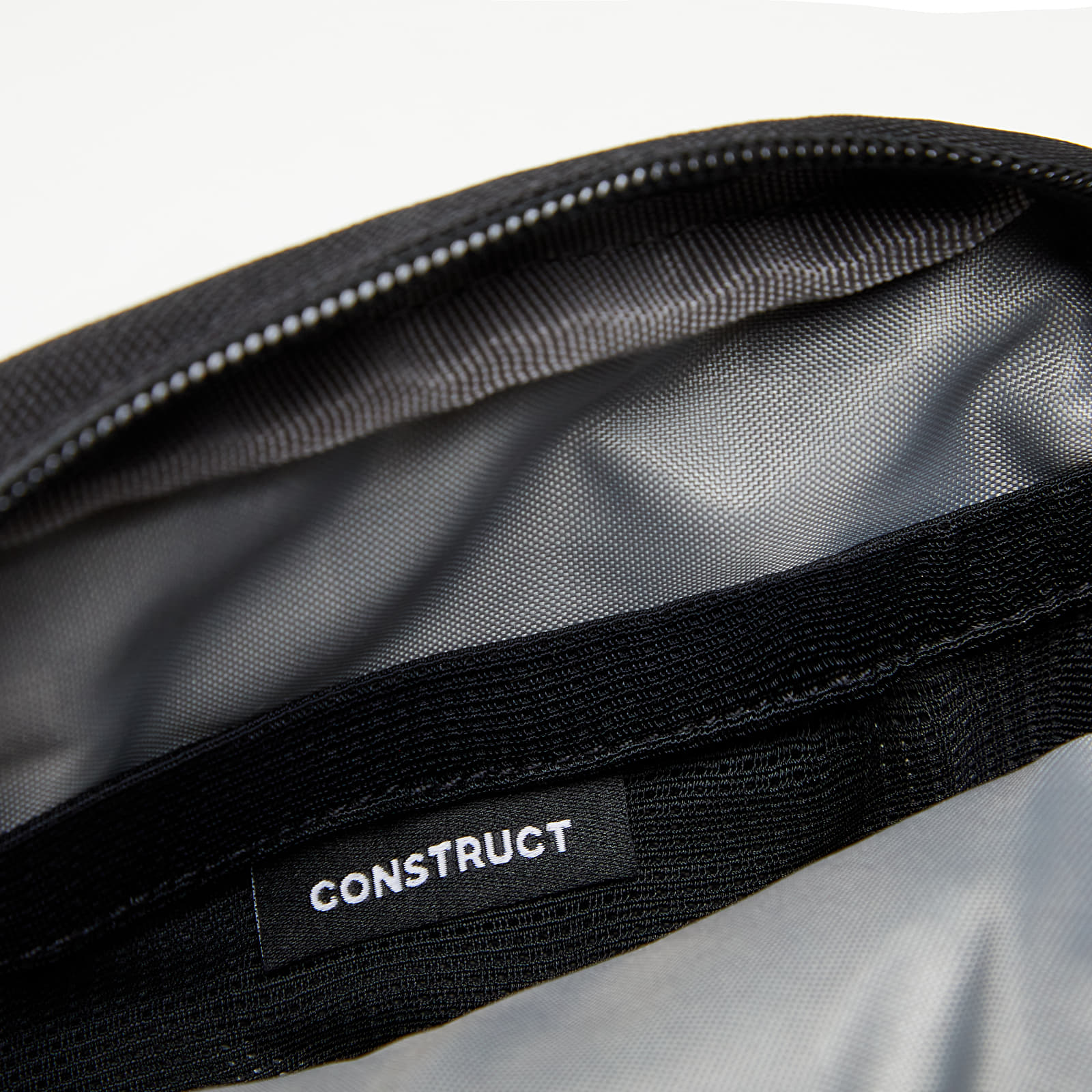 Torby przez ramię Vans Construct Shoulder Bag Black/ White