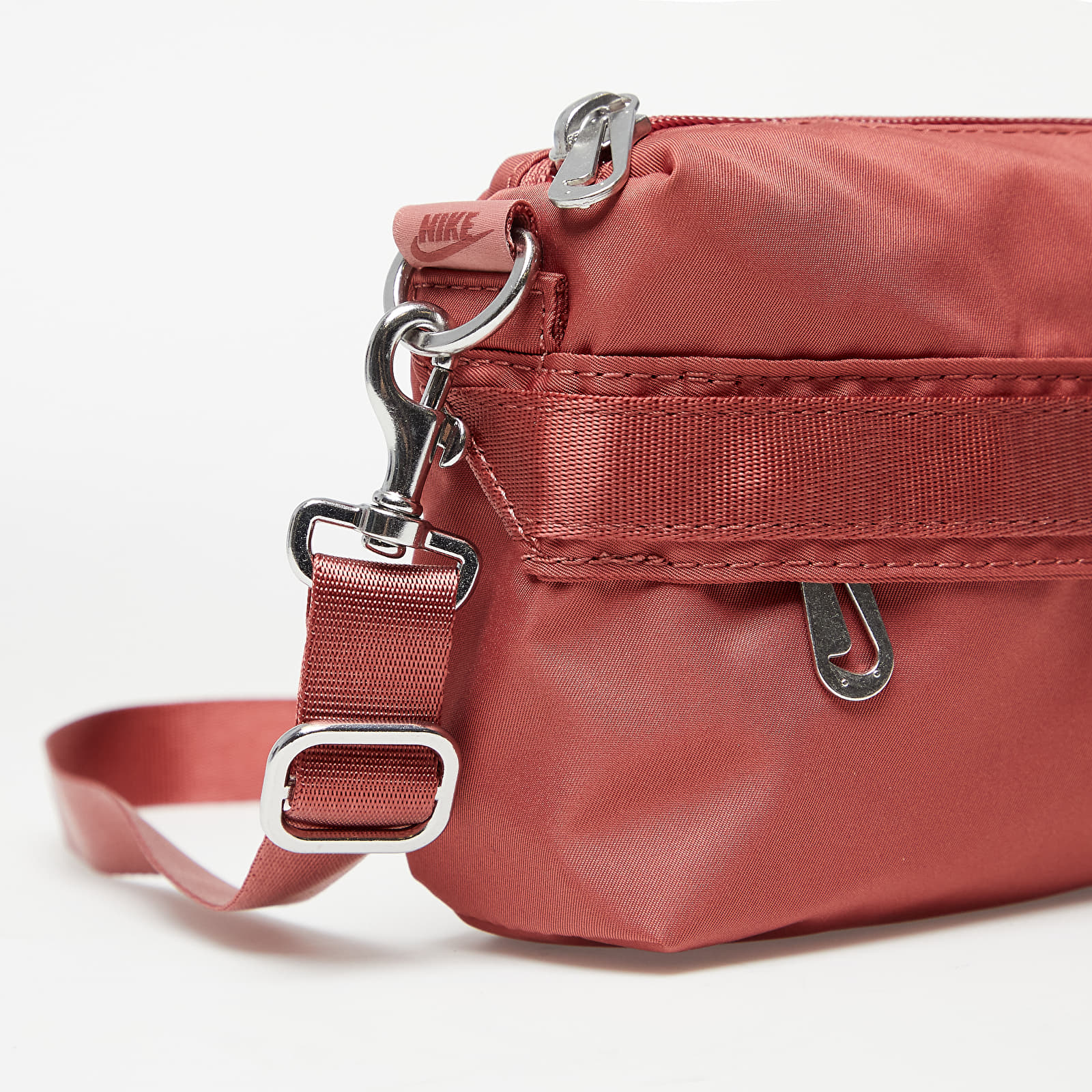 Crossbody чанти Nike Sportswear Futura Luxe W Crossbody Bag Canyon Rust/ Canyon Rust/ Rust Pink