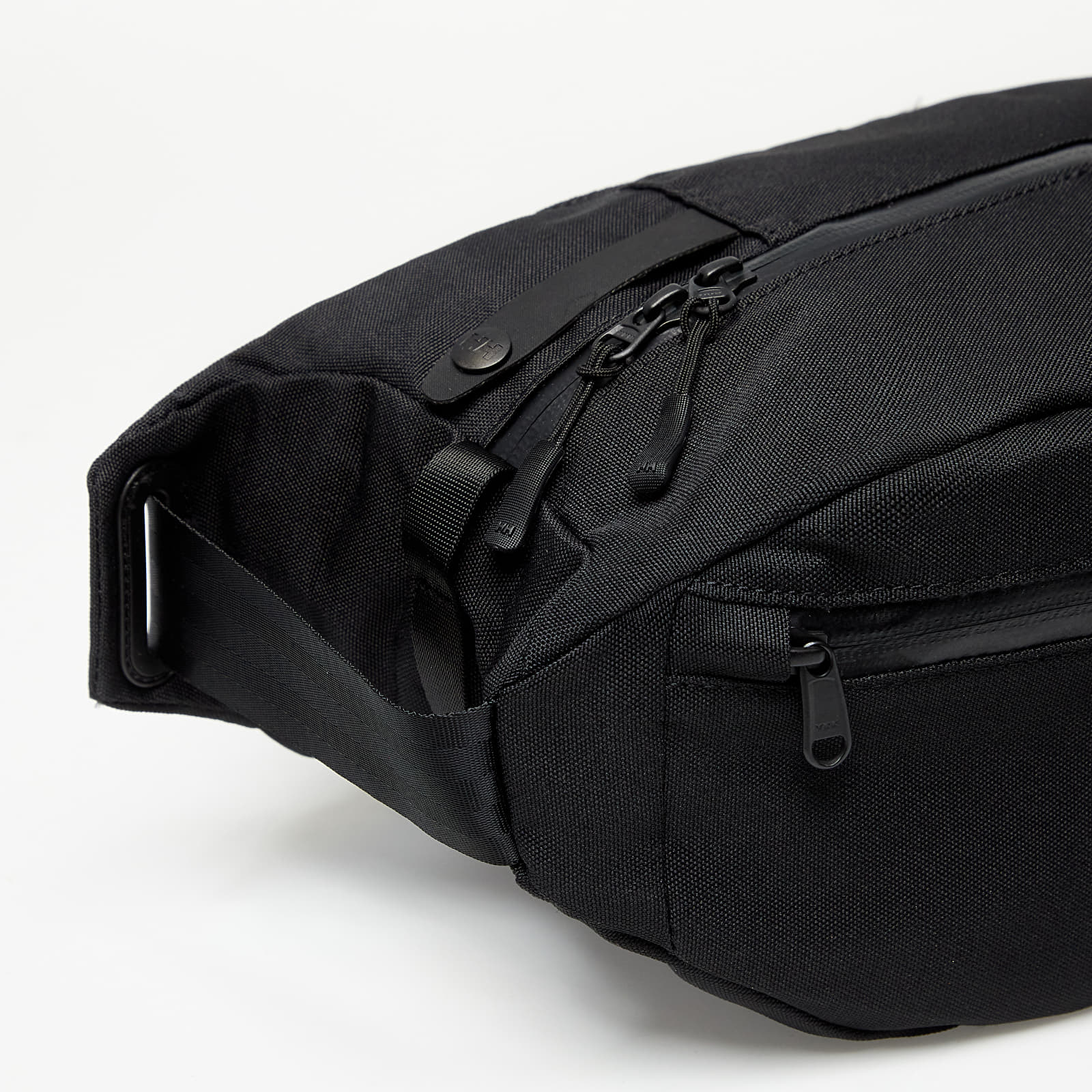 Helly hansen sling bag hotsell