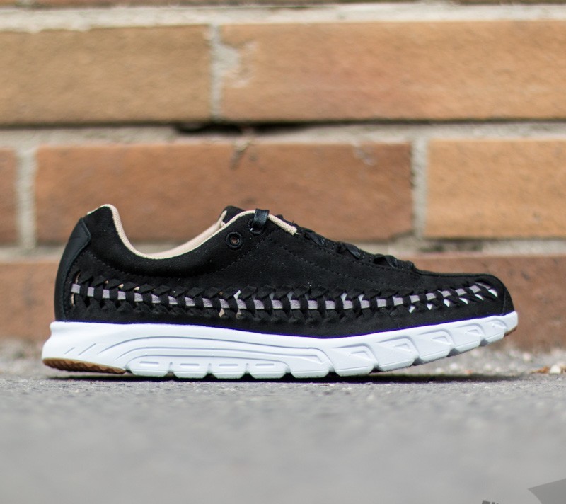 Dámské tenisky a boty Nike Wmns Mayfly Woven Black/ Dark Grey-White