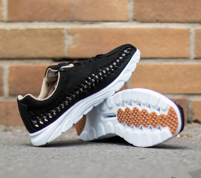 Dámské tenisky a boty Nike Wmns Mayfly Woven Black/ Dark Grey-White