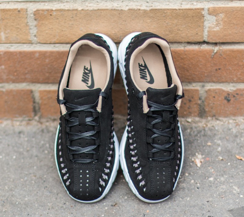 Dámské tenisky a boty Nike Wmns Mayfly Woven Black/ Dark Grey-White