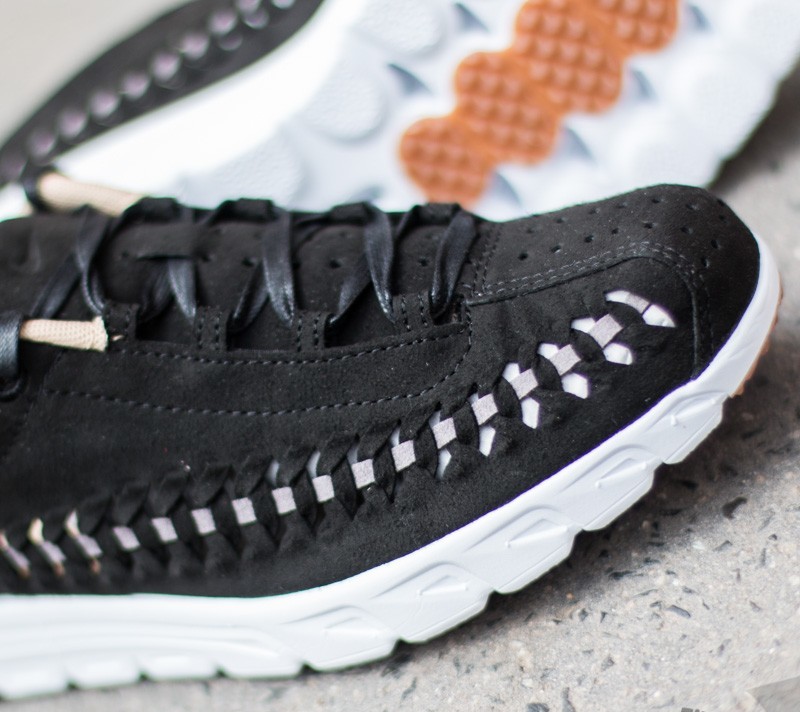 Dámské tenisky a boty Nike Wmns Mayfly Woven Black/ Dark Grey-White
