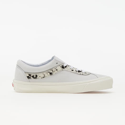 Vans bold ni white top