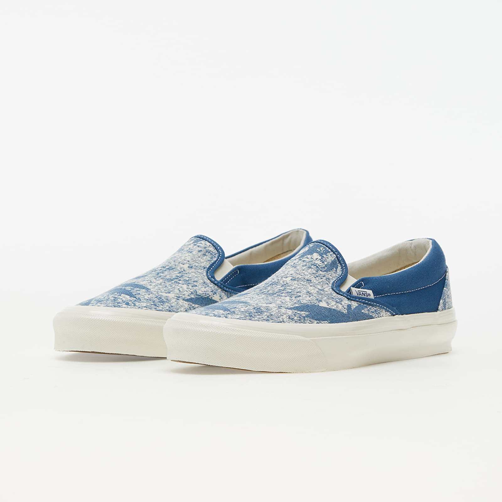 Vans vault slip on blue cheap