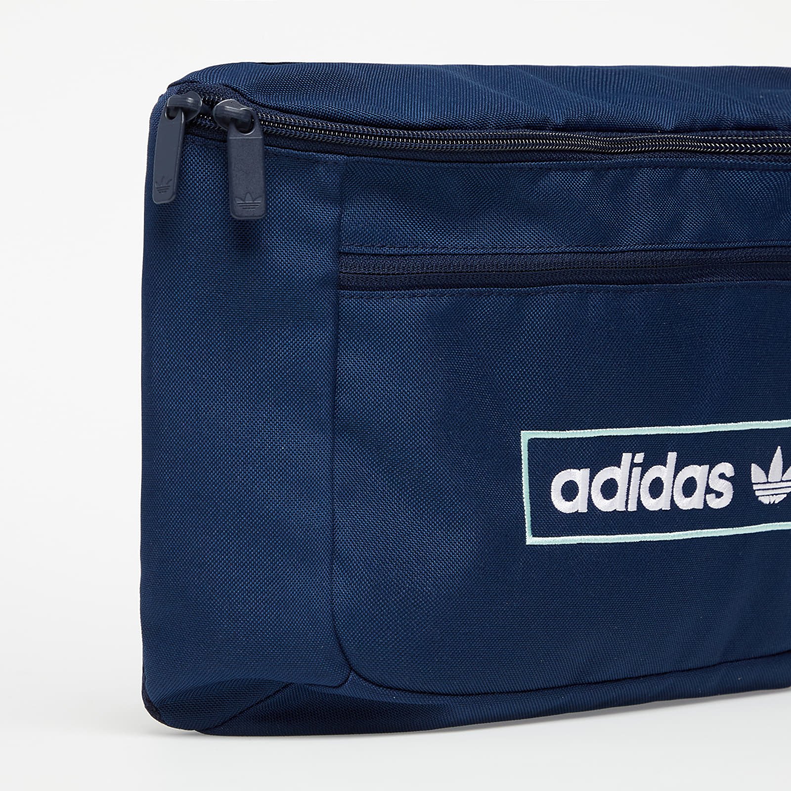 Adidas waist bag 2025 navy