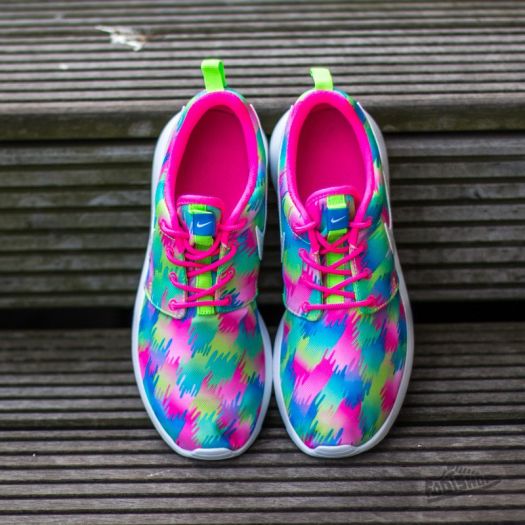 Pink and green roshe runs outlet