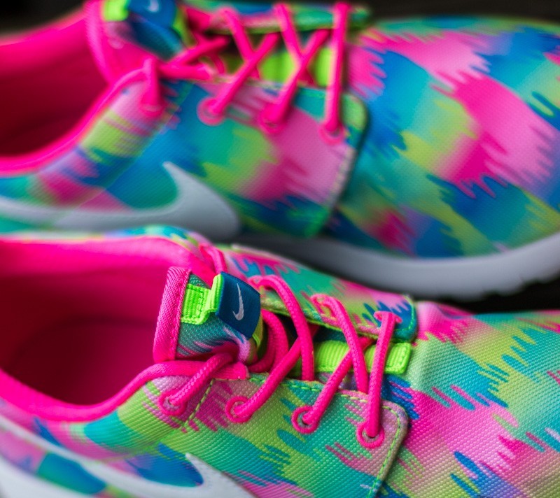 Nike roshe men pink discount