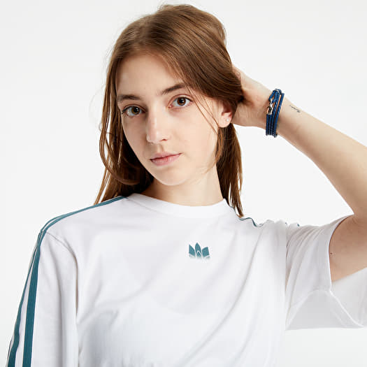 Adidas cropped tee white store