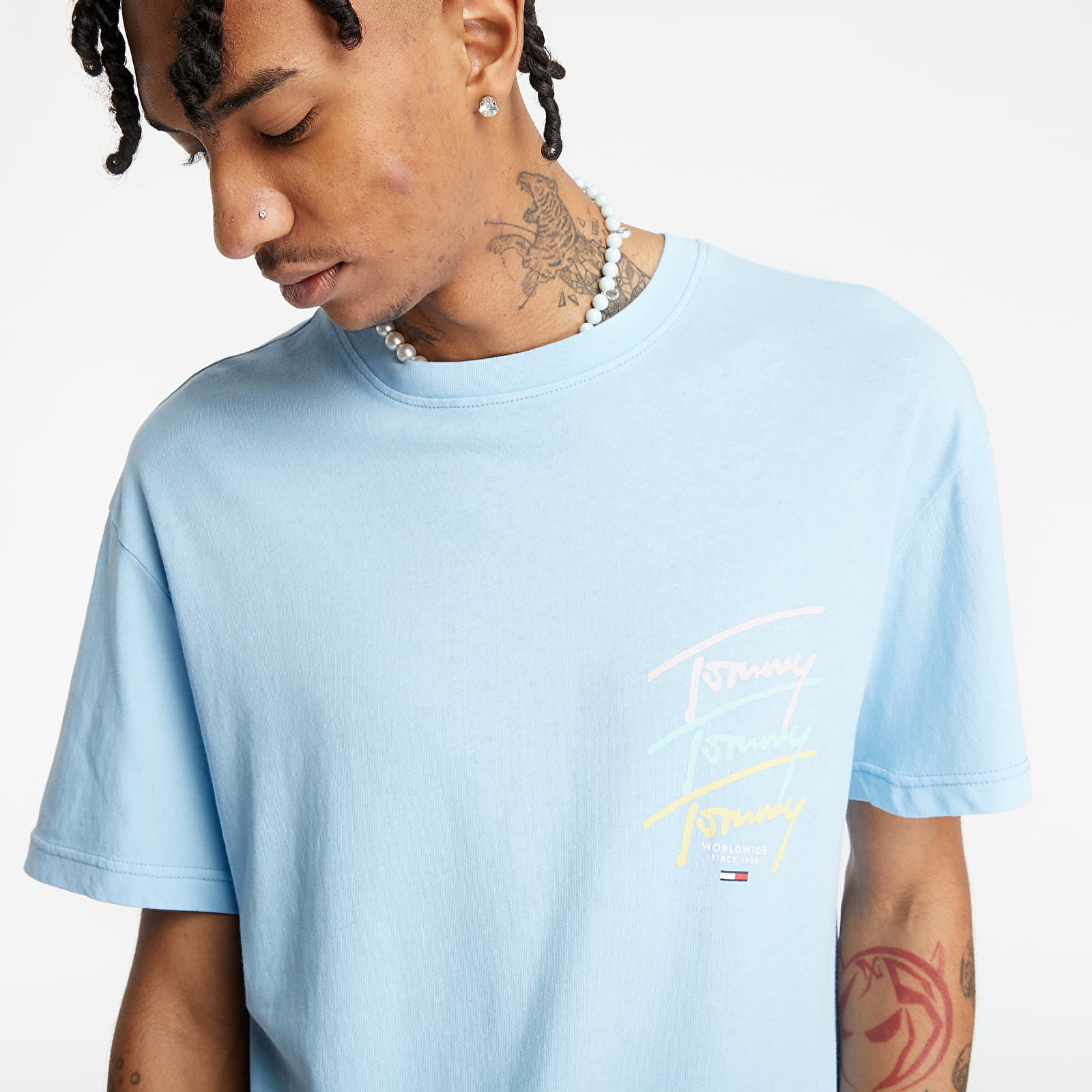 T-shirts Tommy Jeans Tommy Repeat Script Tee  Light Powdery Blue