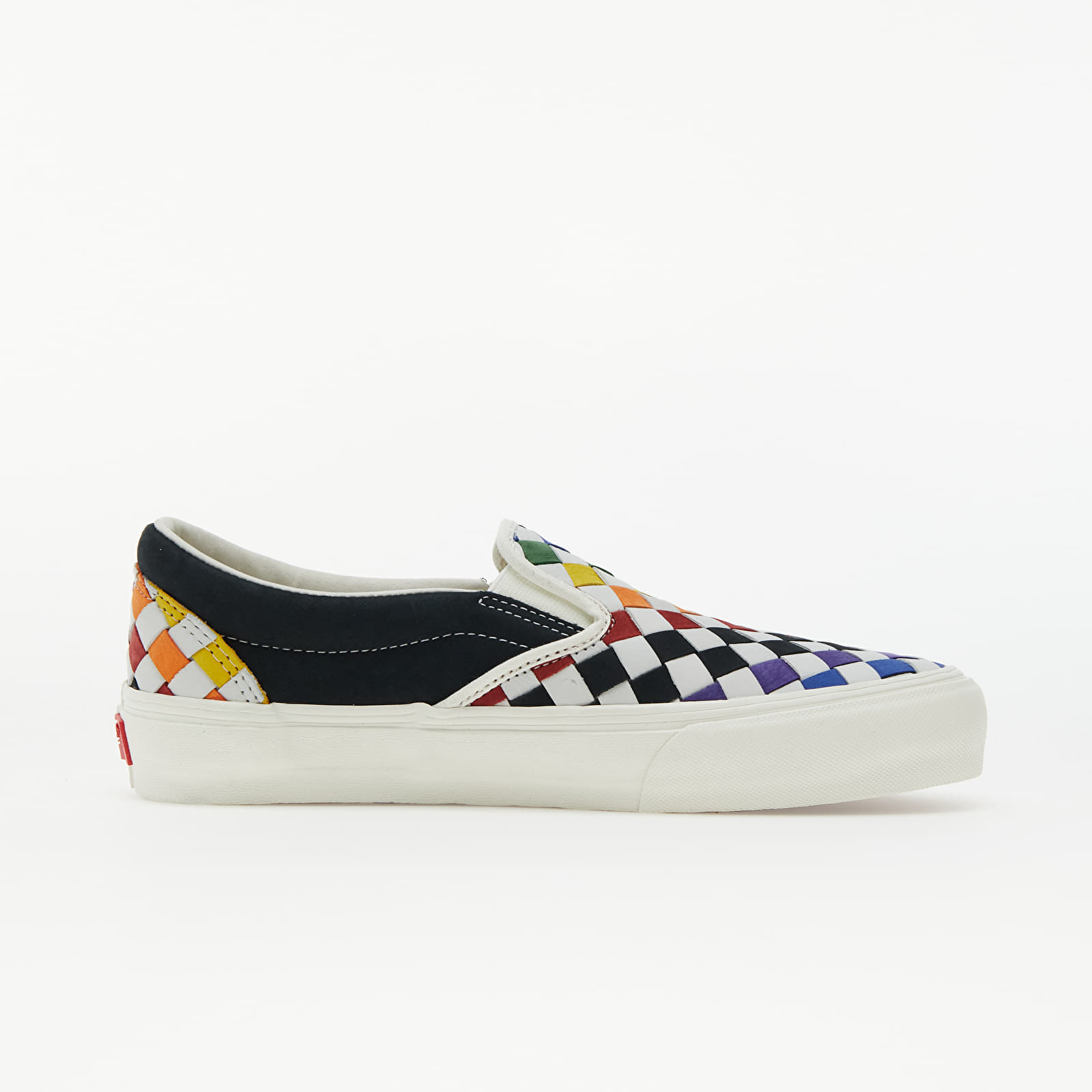 Vans slip sales on damier rouge