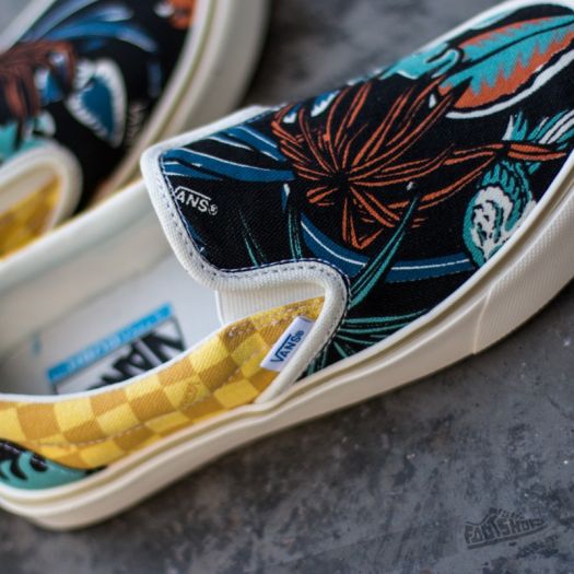 Men s shoes Vans U Slip On Lite Reissue Black Yellow Footshop