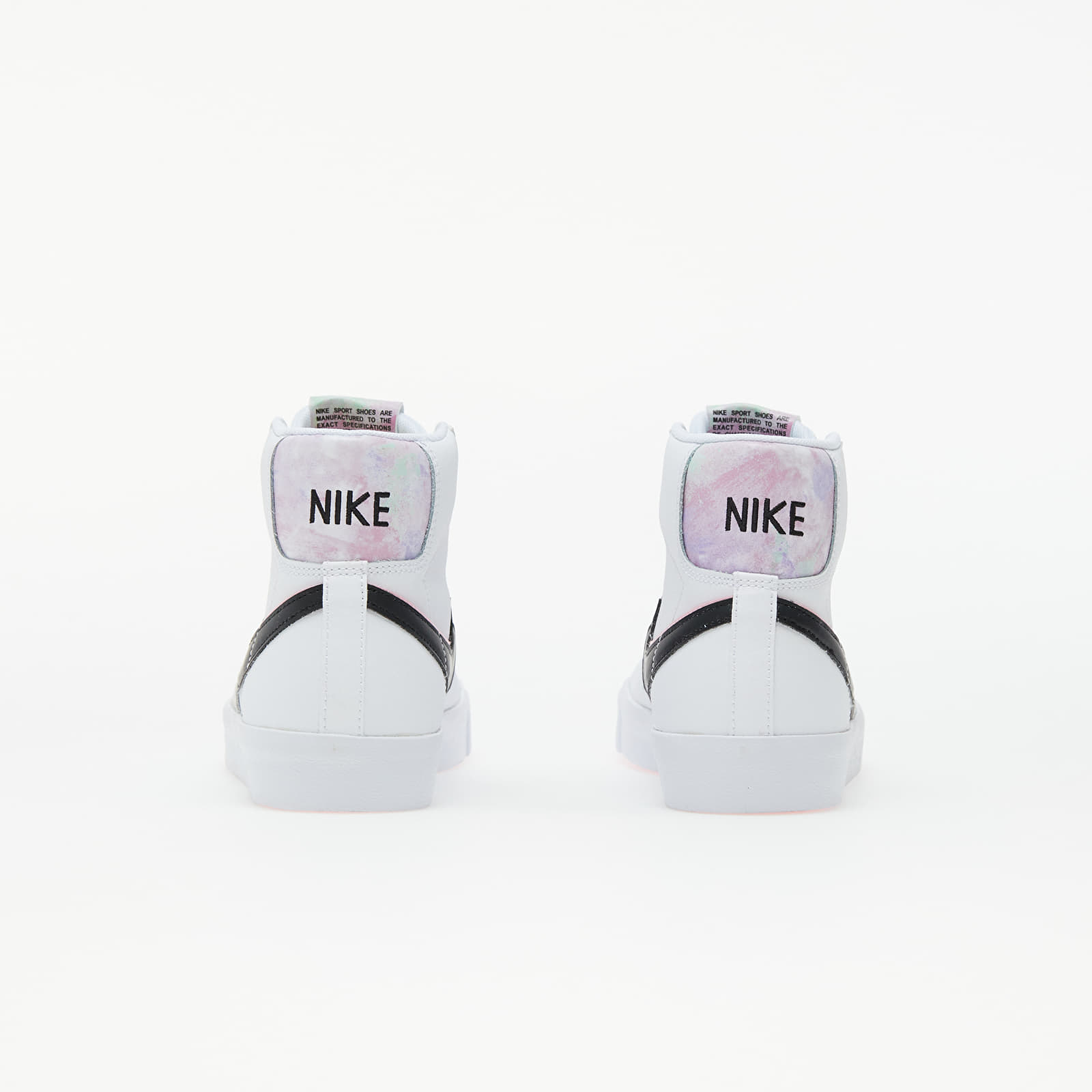 Adidași și încălțăminte pentru copii Nike Blazer Mid '77 SE (GS) White/ Black-Arctic Punch
