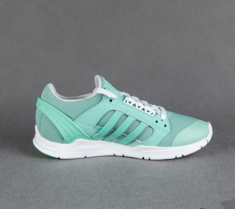 Încălțăminte și sneakerși pentru femei adidas Tech Super Lithe W BahMint/BahMint/RunWhite
