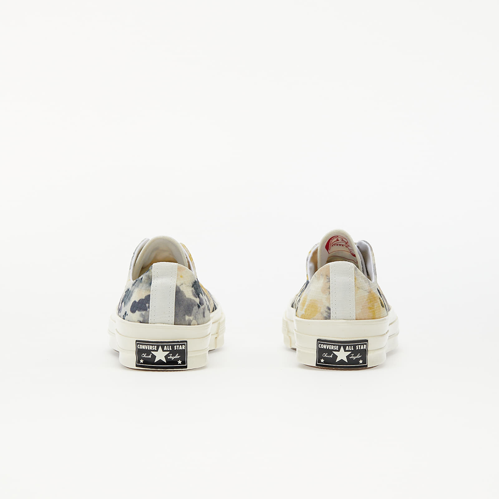 Pale outlet vanilla converse
