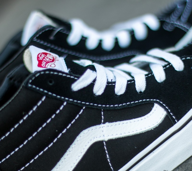 Kids' sneakers and shoes Vans Sk8-Hi Kids Black/ True White