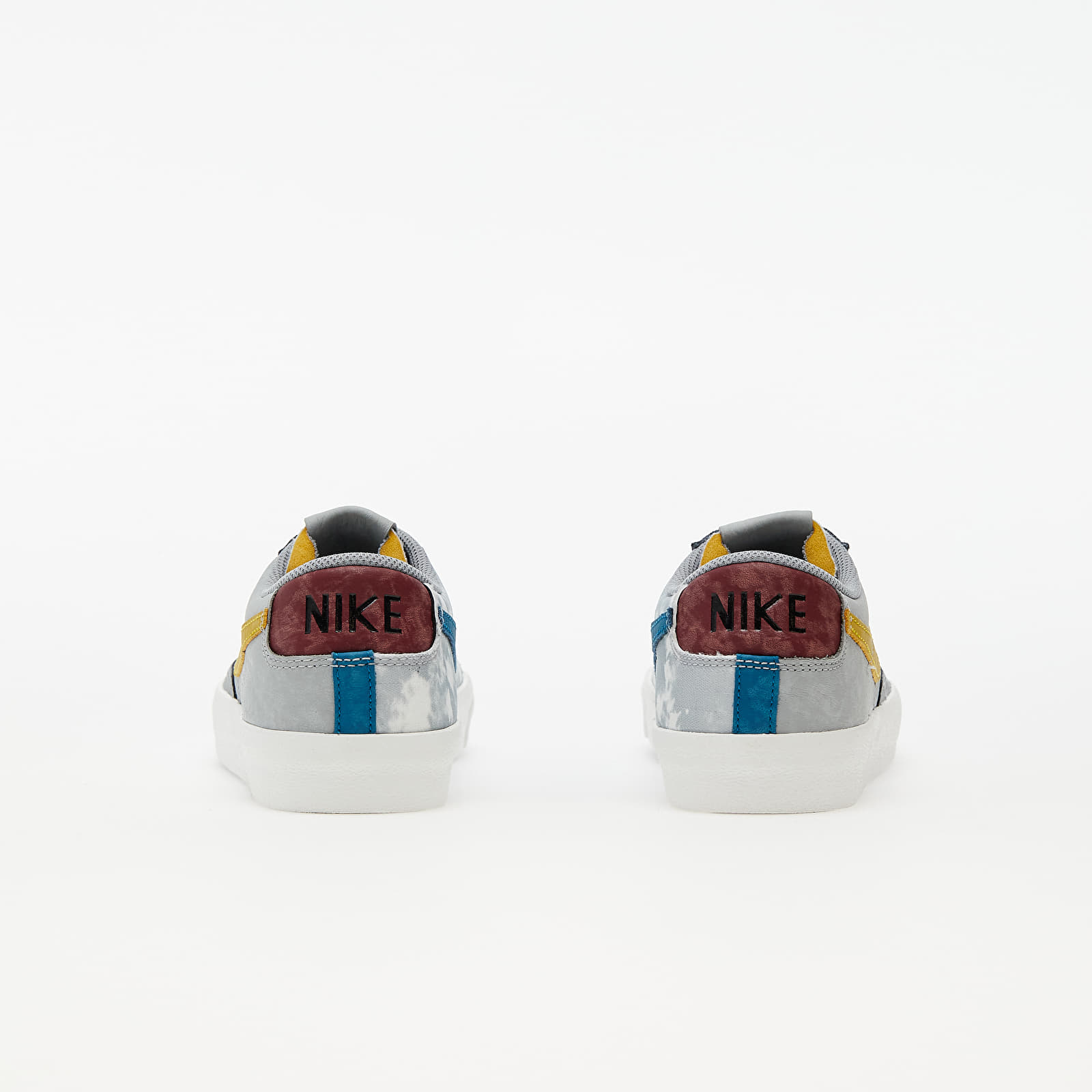 Férfi cipők Nike Blazer Low '77 Lt Smoke Grey/ Dark Citron-Green Abyss