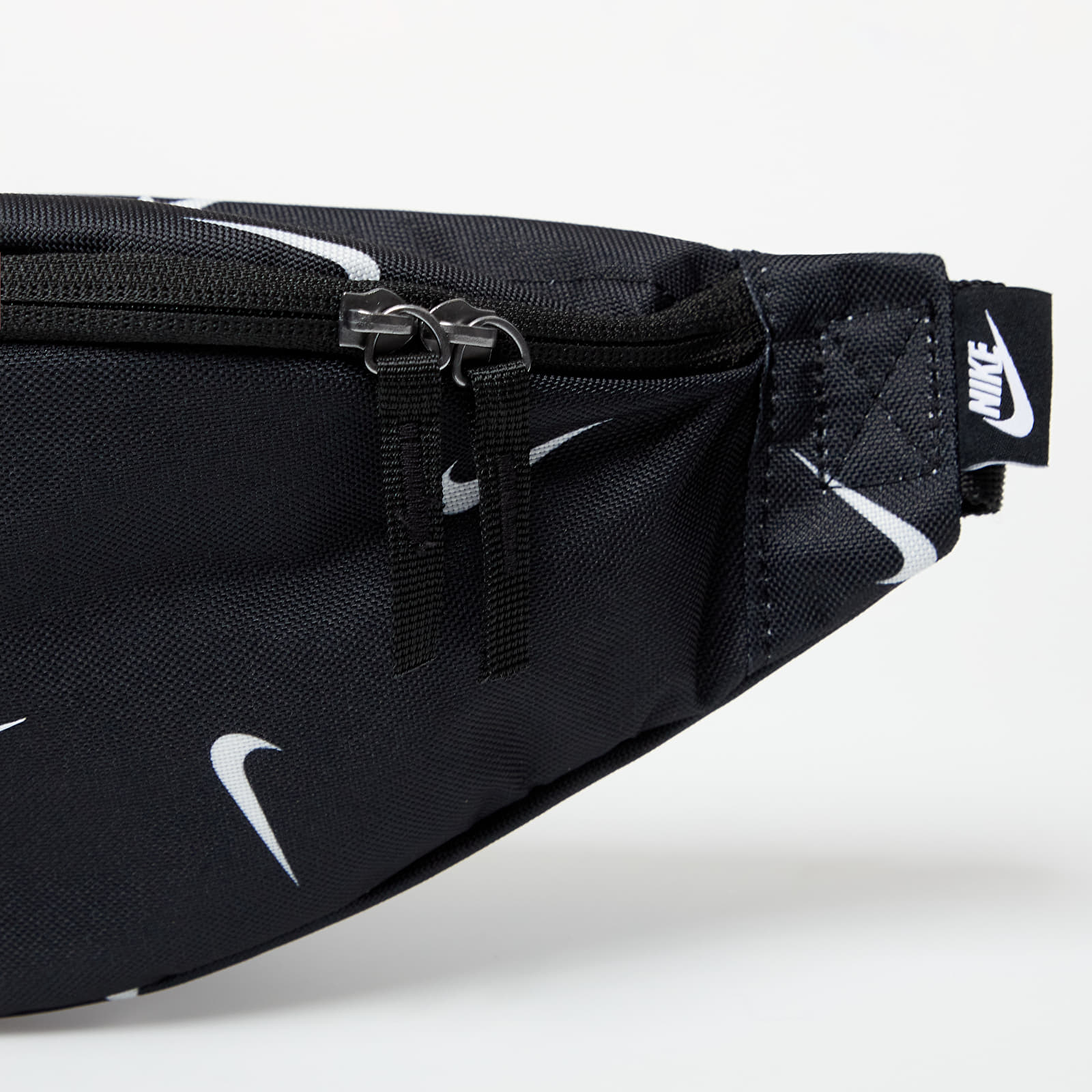 Nike heritage hip pack black online