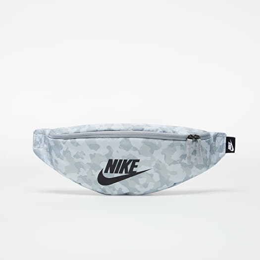 Banane nike blanche deals