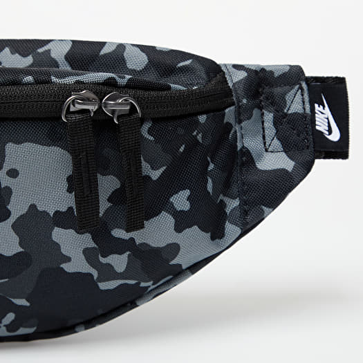 Sportswear heritage hip pack store
