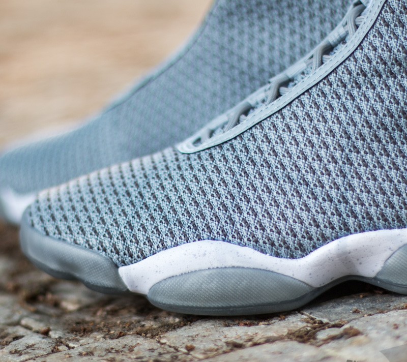 Jordan horizon wolf grey top