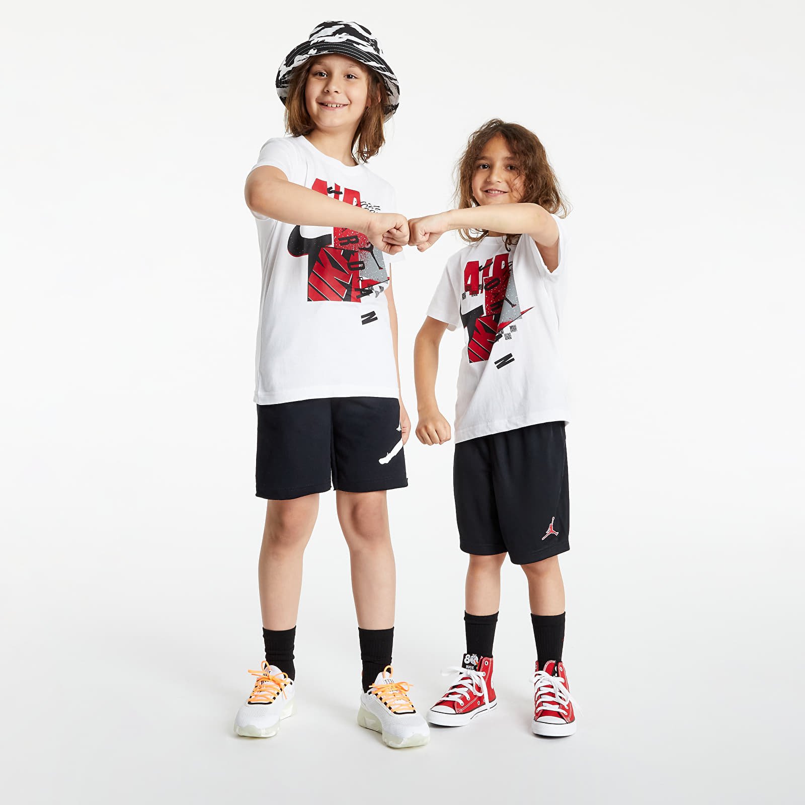 Detské tričká a tielka Jordan Graphic Post Up Tee (8-15Y) White