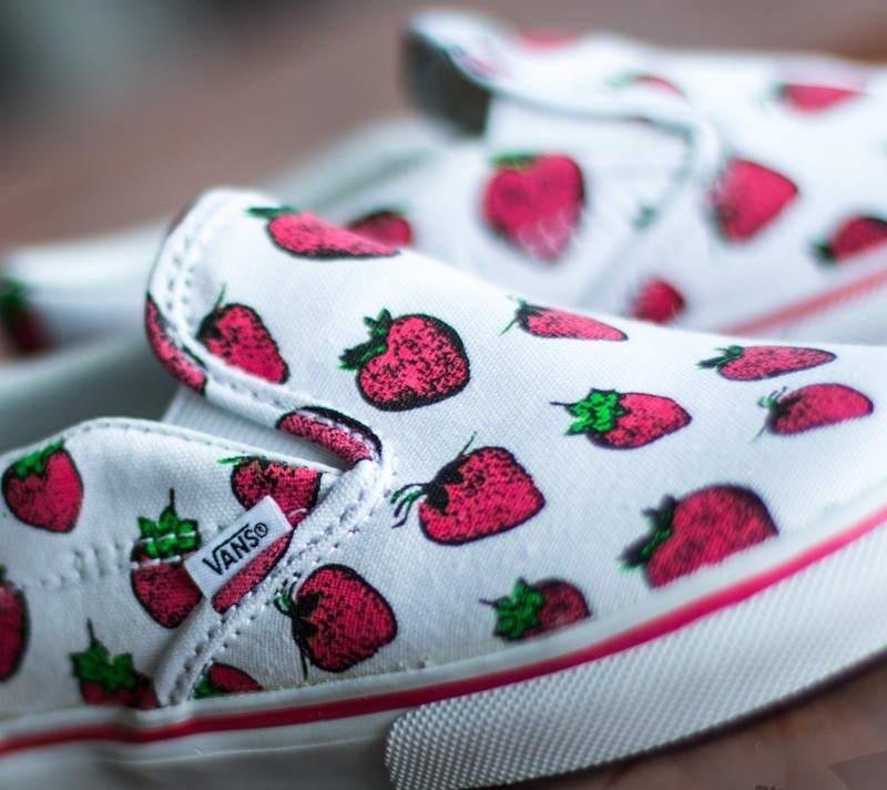 Strawberry new arrivals vans shoes
