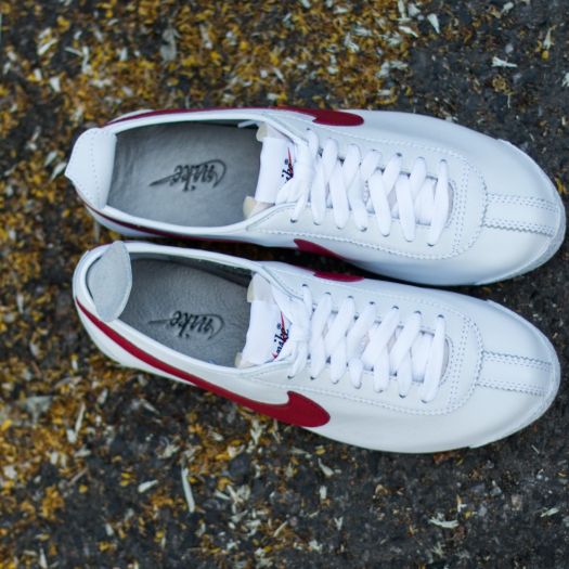 Nike on sale 72 46