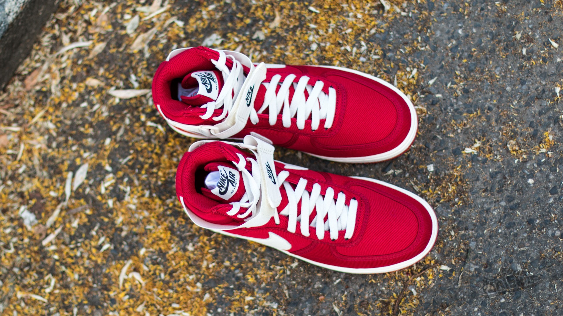 Scarpe uomo Nike Air Force 1 High Retro Gym Red/ Sail-Black