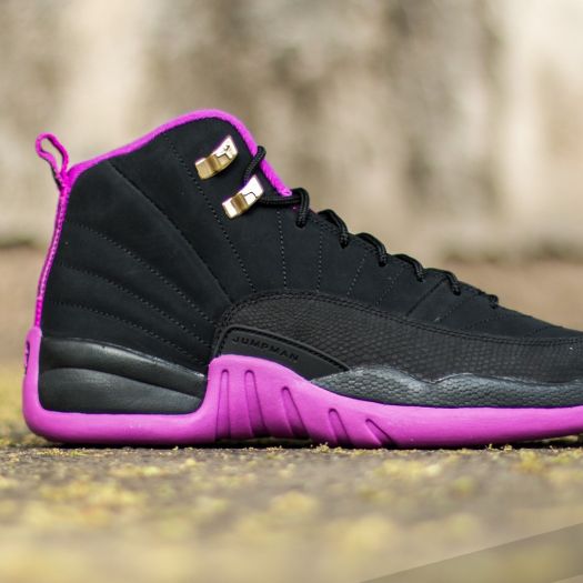Jordan retro 12 hyper violet hot sale