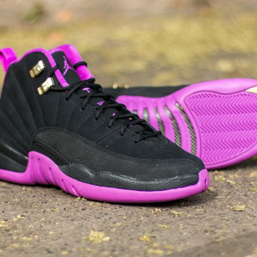 Jordan 12 hyper store violet