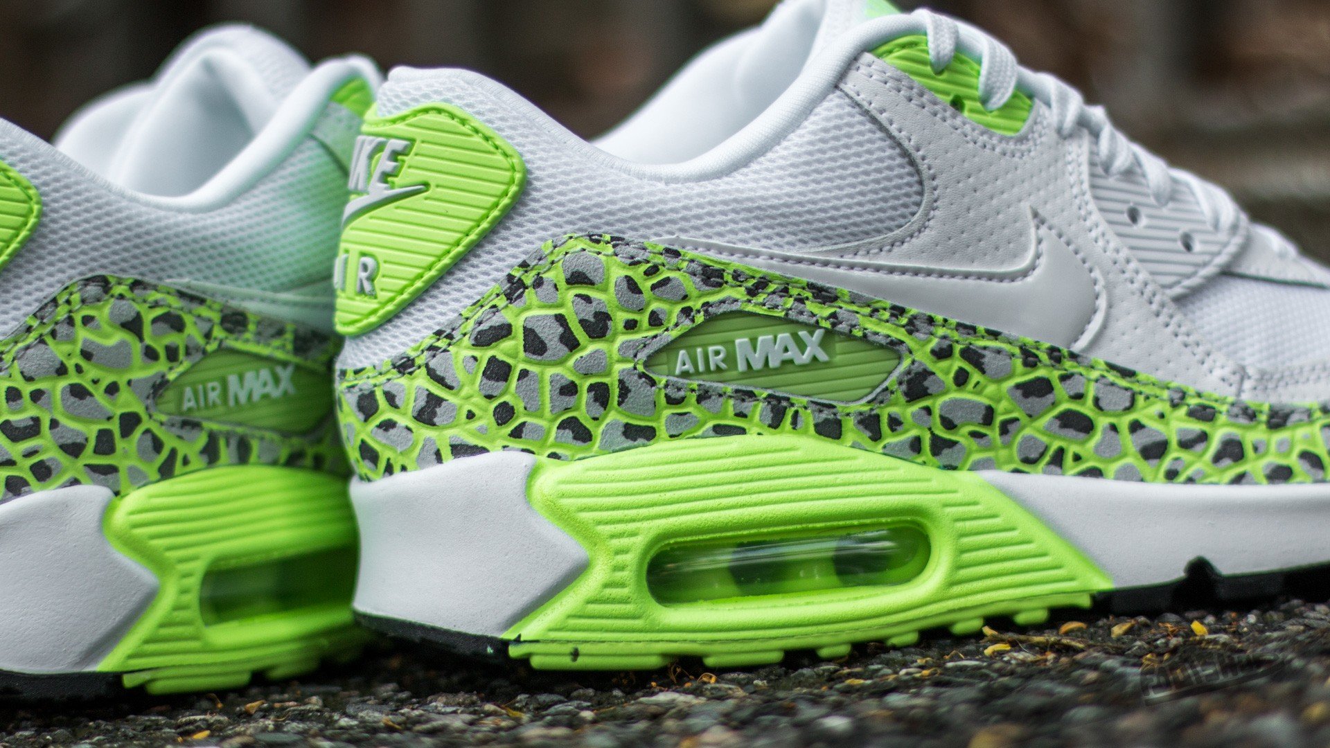 Zapatillas mujer Nike Wmns Air Max 90 Premium White/ White-Ghost Green 