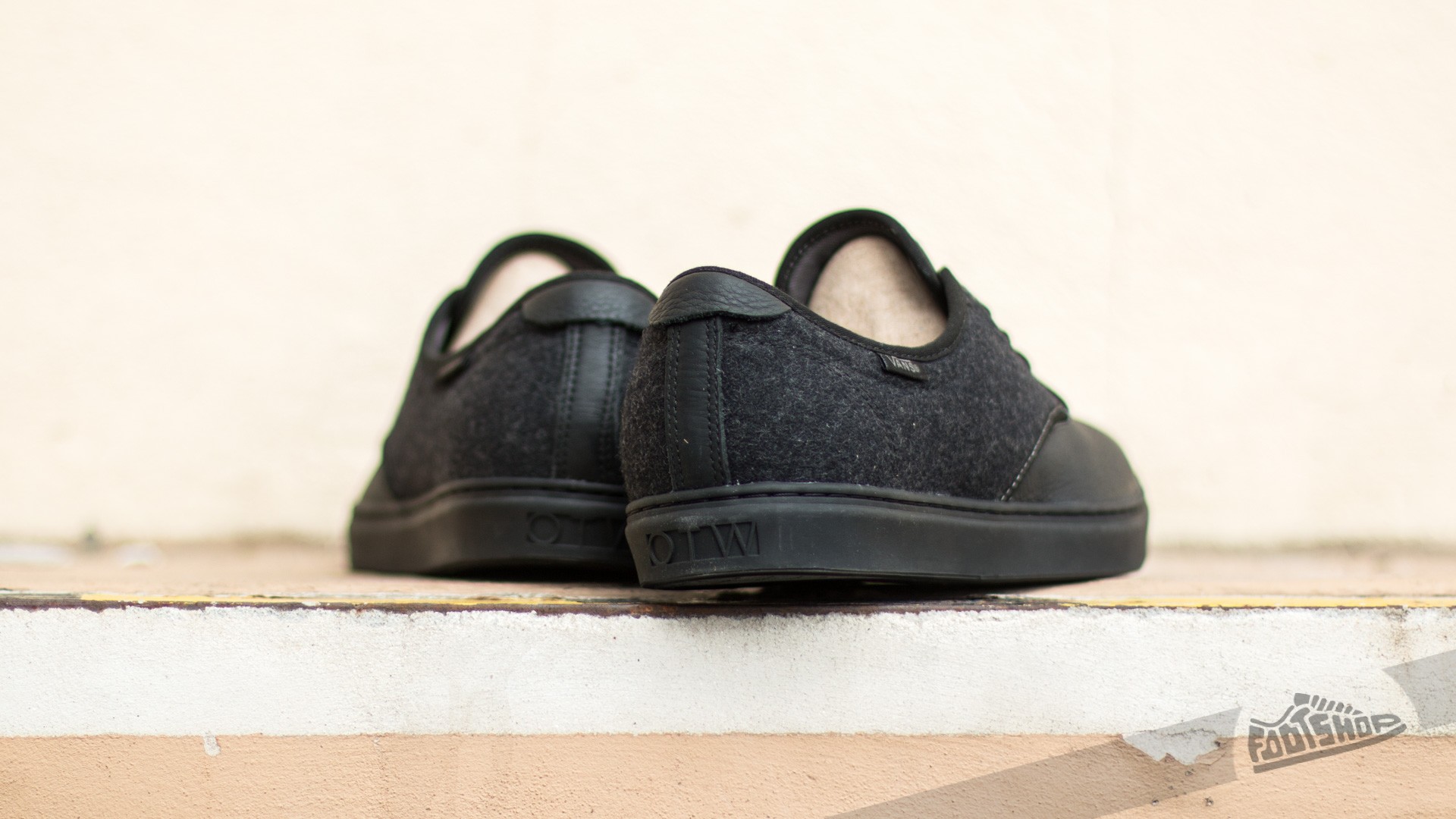 Moški čevlji Vans Ludlow (Felt Pack) Black/ Black