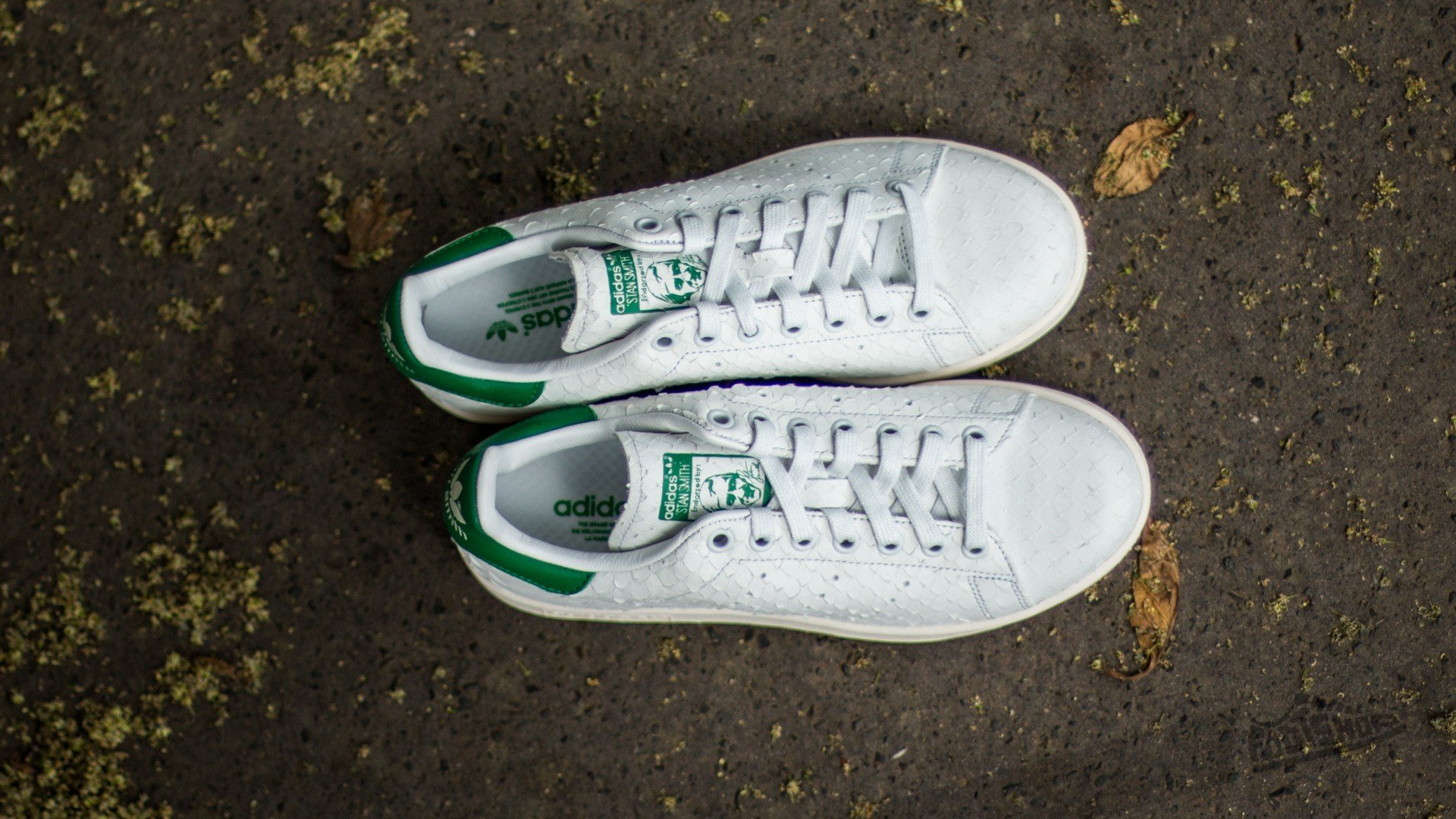 Дамски кецове и обувки adidas Stan Smith W Crystal White/ Crystal White/ Green